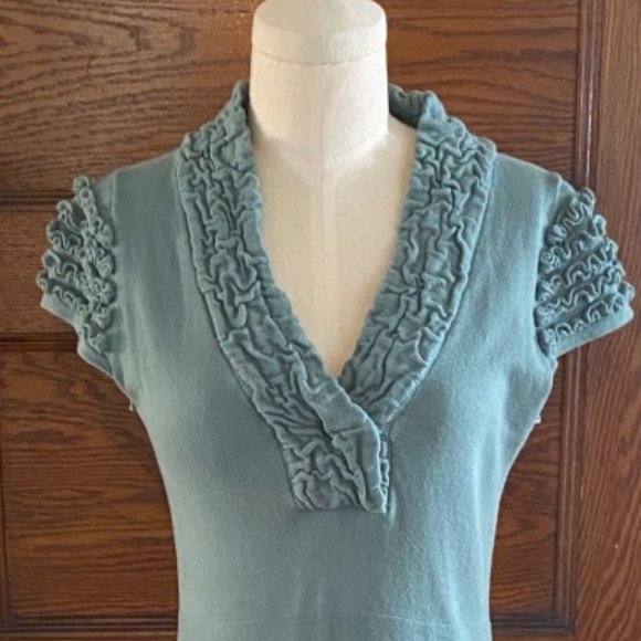 Heather B Knit Sage Green V-Neck top with Ruffle Design Size Small - Picture 3 of 6